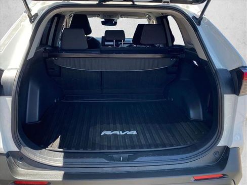 Used 2020 Toyota RAV4 XLE w/ All Weather Liner Package FWD image 6