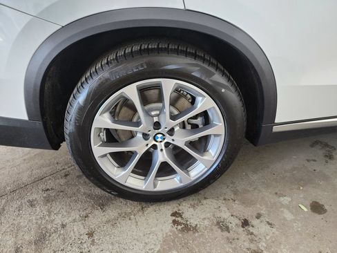 Used 2026 BMW X5 xDrive50e w/ Climate Comfort Package AWD/4WD image 42