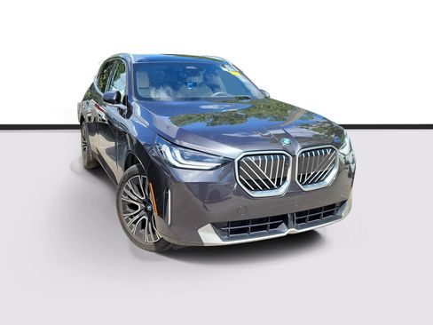 Used 2025 BMW X3 xDrive30i w/ Premium Package AWD/4WD image 1