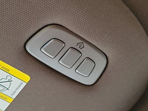 Used 2025 Ford F150 King Ranch w/ FX4 Off-Road Package AWD/4WD image 32