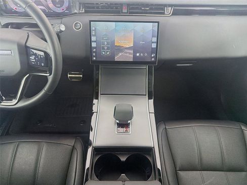 Used 2024 Land Rover Range Rover Evoque Dynamic SE image 14