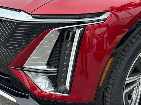 New 2026 Cadillac Lyriq Luxury RWD image 14