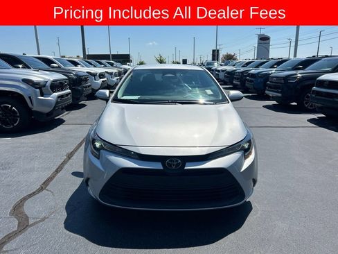 Used 2024 Toyota Corolla LE FWD image 21