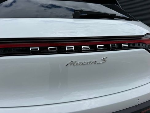 Used 2026 Porsche Macan S AWD/4WD image 14