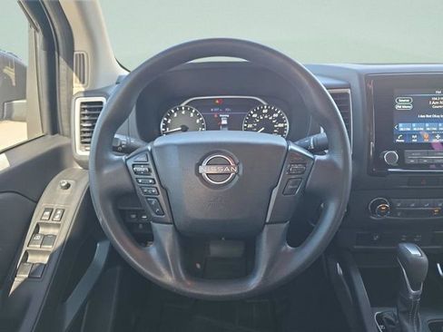 Used 2022 Nissan Frontier SV AWD/4WD image 33