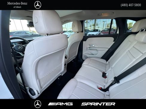 Used 2022 Mercedes-Benz GLA 250 4MATIC w/ Premium Package Lite image 21