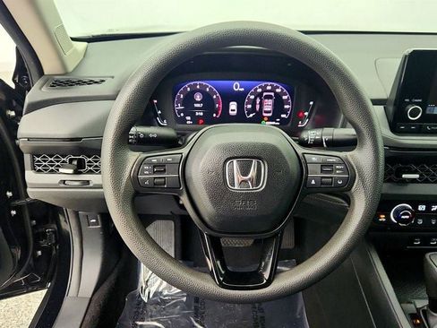 Used 2023 Honda Accord EX image 14