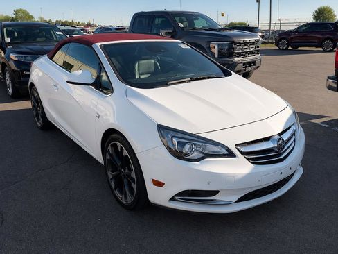 Used 2019 Buick Cascada Premium FWD image 2