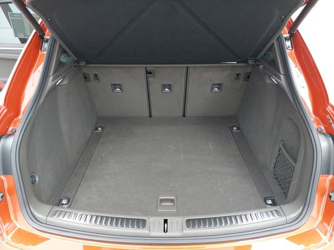 Used 2025 Porsche Macan image 14