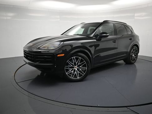 Used 2026 Porsche Cayenne AWD/4WD image 1