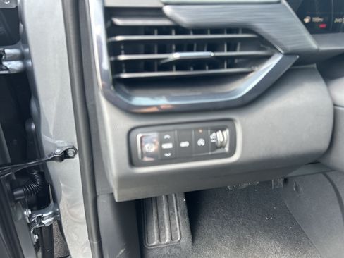 New 2026 GMC Acadia AT4 w/ Luxury Package AWD/4WD image 24