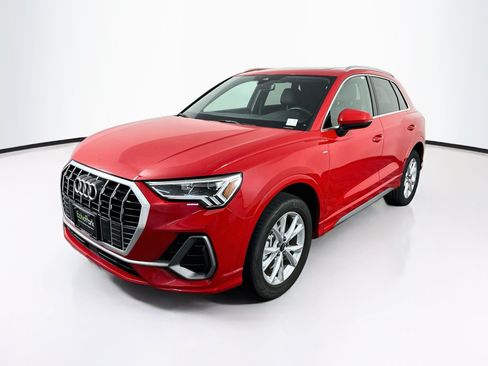 Used 2023 Audi Q3 2.0T Premium AWD/4WD image 3