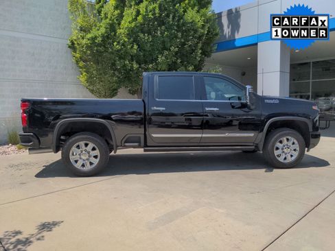 Used 2024 Chevrolet Silverado 2500 High Country w/ High Country Premium Package image 7