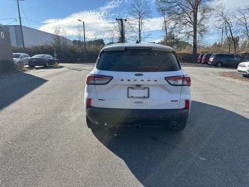 Used 2022 Ford Escape SEL w/ SEL Stealth AWD Package image 6