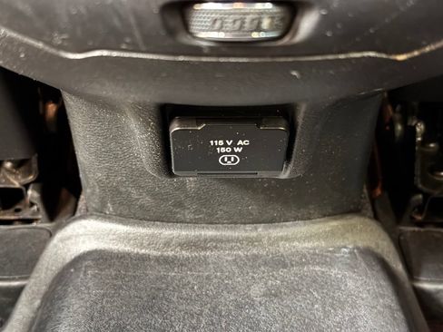 Used 2017 Jeep Cherokee Limited AWD/4WD image 19