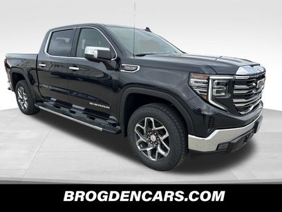 New 2026 GMC Sierra 1500 SLT w/ SLT Premium Package