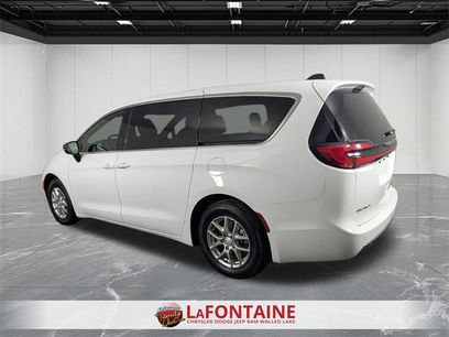 Certified 2026 Chrysler Pacifica Select