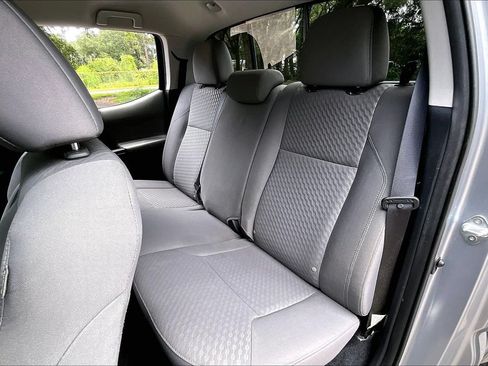 Used 2021 Toyota Tacoma SR5 RWD image 19