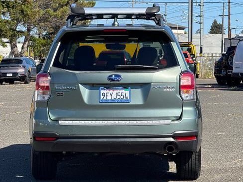 Used 2017 Subaru Forester 2.5i Limited AWD/4WD image 4