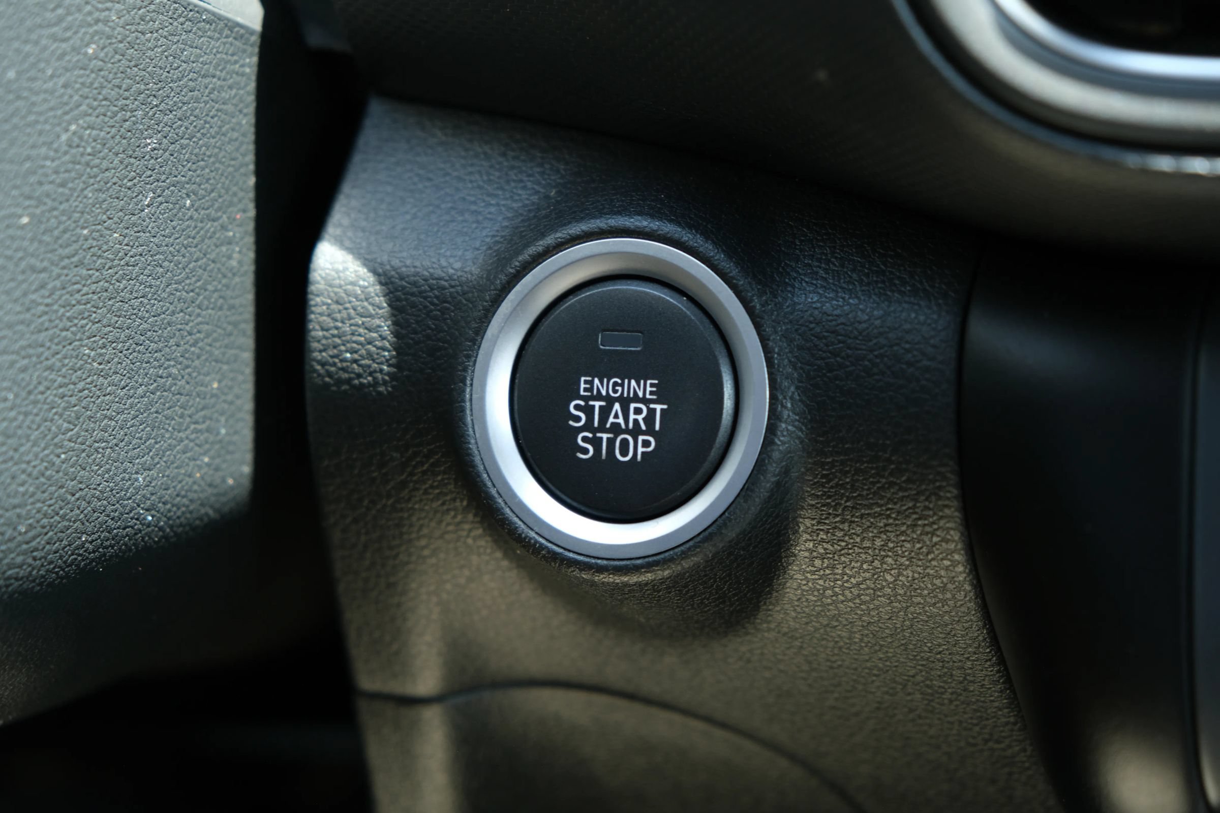 Used 2022 Hyundai Kona Limited FWD image 28