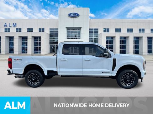 Used 2025 Ford F250 Platinum w/ Snow Plow Prep Package AWD/4WD image 4