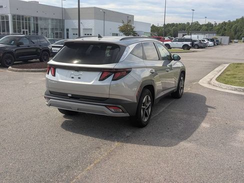 Used 2025 Hyundai Tucson SEL FWD image 5