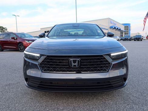 Certified 2025 Honda Accord LX image 9