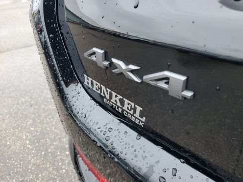 Used 2024 Jeep Compass Limited w/ High Altitude Package image 28