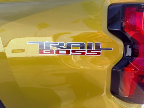 Used 2024 Chevrolet Colorado Trail Boss w/ Advanced Trailering Package image 44