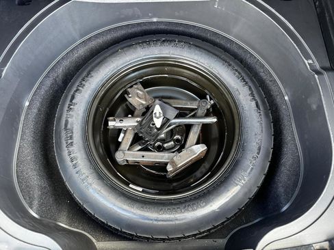 Used 2016 Jeep Cherokee Limited image 14