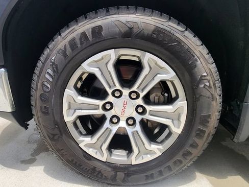 Used 2021 GMC Sierra 1500 SLT AWD/4WD image 9