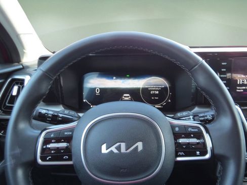 Used 2023 Kia Sorento SX AWD/4WD image 21
