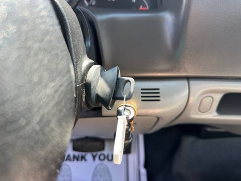 Used 2003 Ford F350 XL RWD image 24