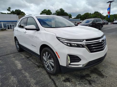 Certified 2024 Chevrolet Equinox Premier AWD/4WD image 3