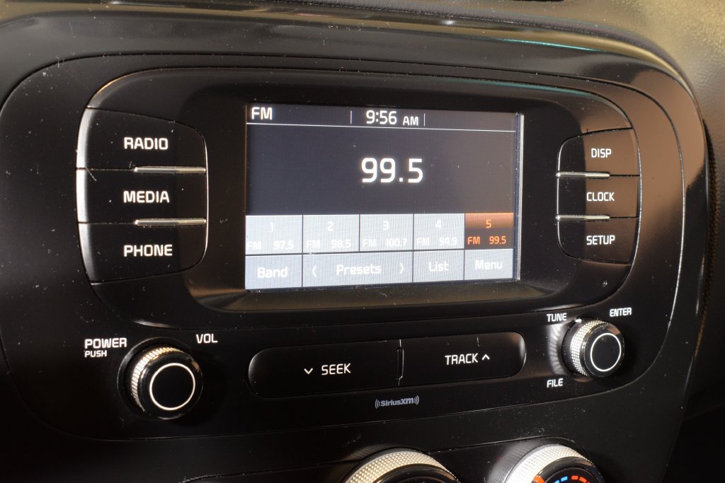 Used 2019 Kia Soul FWD image 23
