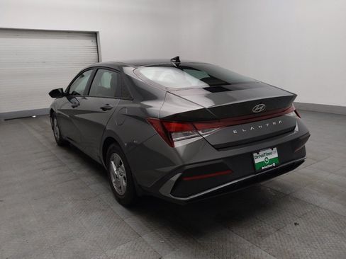 Used 2025 Hyundai Elantra SE FWD image 5