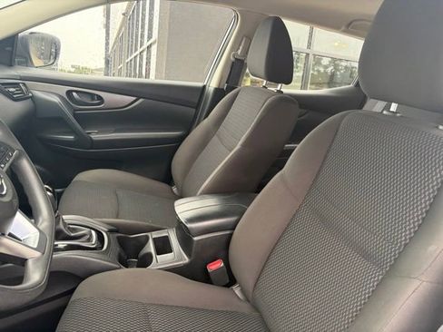Used 2021 Nissan Rogue Sport S FWD image 5