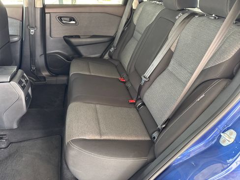 Used 2023 Nissan Rogue SV FWD image 19