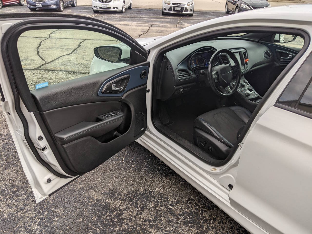 Used 2015 Chrysler 200 S w/ Navigation & Sound Group I FWD image 9