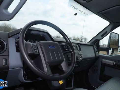Used 2018 Ford F750 2WD Regular Cab Super Duty image 20