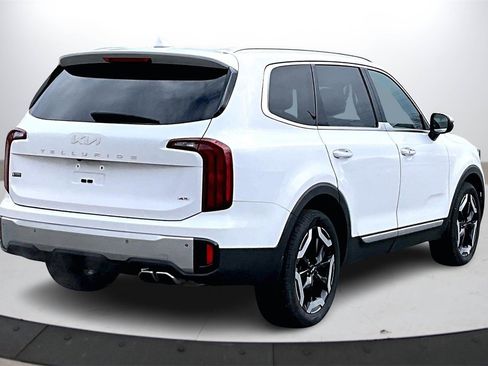 Used 2023 Kia Telluride S w/ S Sunroof Package image 9