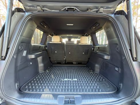 Used 2024 Lexus GX 550 image 16