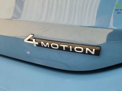 Used 2025 Volkswagen Tiguan SE R-Line AWD/4WD image 19