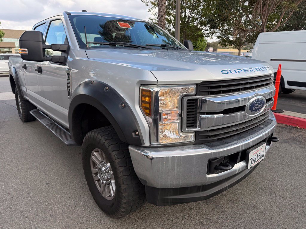 Used 2019 Ford F250 XLT AWD/4WD image 2