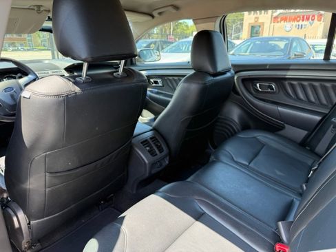 Used 2012 Ford Taurus SEL FWD image 18