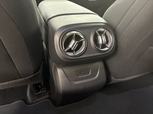 Certified 2025 Chevrolet Blazer EV LT AWD/4WD image 19