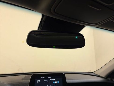 Used 2018 Kia Stinger Premium image 22