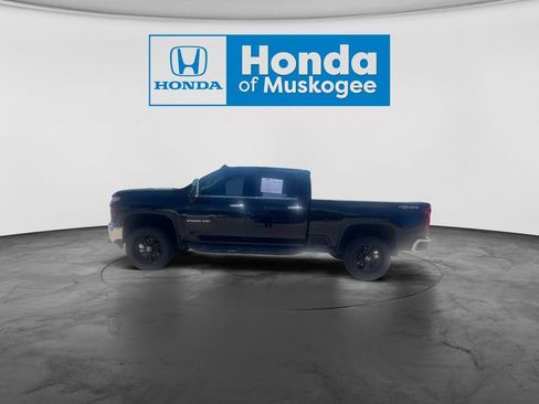 Used 2021 Chevrolet Silverado 2500 LTZ w/ LTZ Convenience Package AWD/4WD image 6