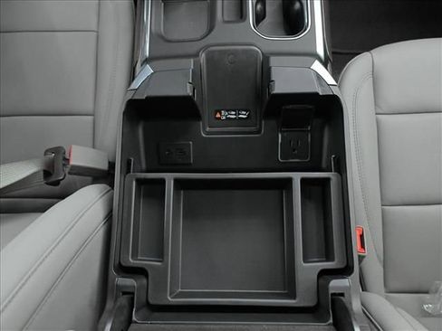 New 2026 GMC Sierra 1500 SLT w/ SLT Premium Plus Package image 18