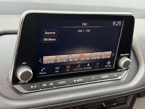 Used 2026 Nissan Rogue SV FWD image 18